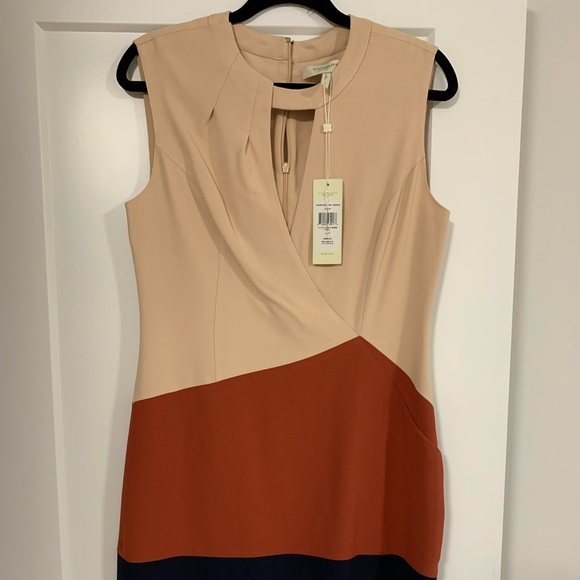 BCBG RUNWAY Dress - Picture 2 of 7